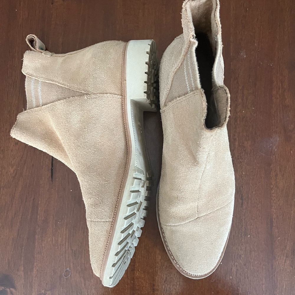 Toms Beige Suede Ankle Booties